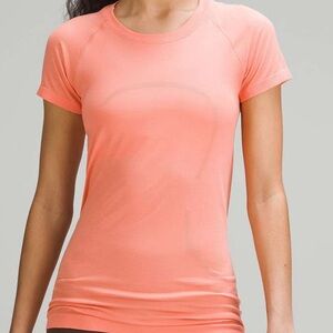 Lululemon Swiftly Tech Short Sleeve Shirt 2.0 Size 6 “Sunny Coral”